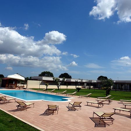 Masseria La Grande Quercia Hotel Мотола Екстериор снимка